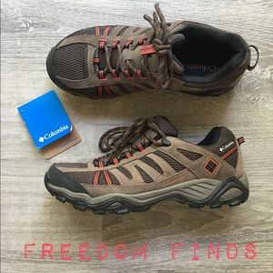Columbia North Plains WP Hiking Shoes